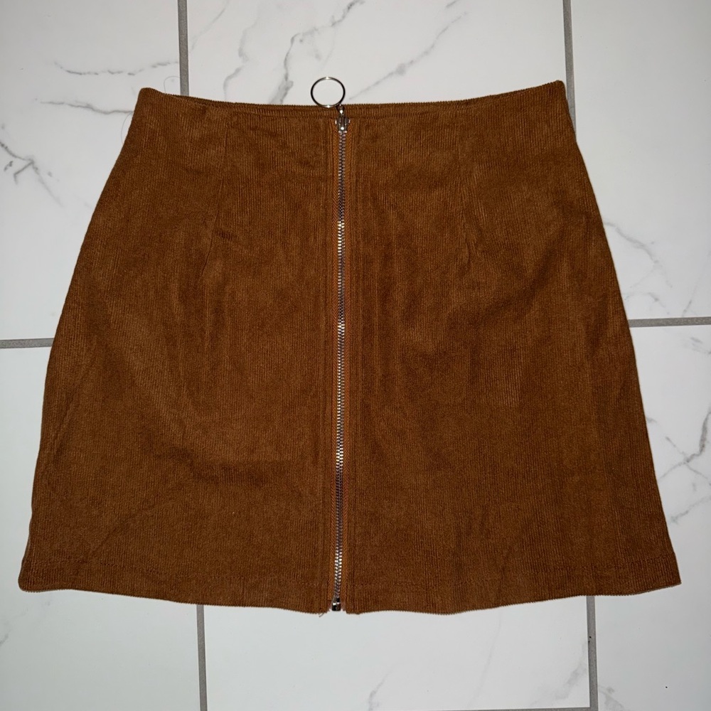 dressin brown/camel zip up skirt NWT